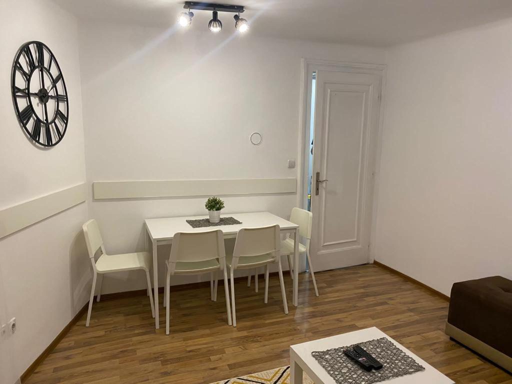 Lana Apartman Belgrad Dış mekan fotoğraf